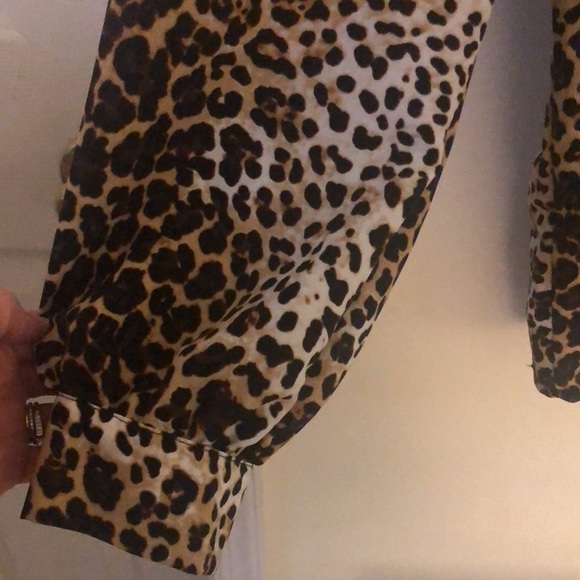 Leopard print women’s blouse - Picture 4 of 4
